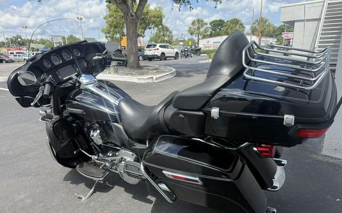 2017 Harley-Davidson® FLHTCU - Electra Glide® Ultra Classic®