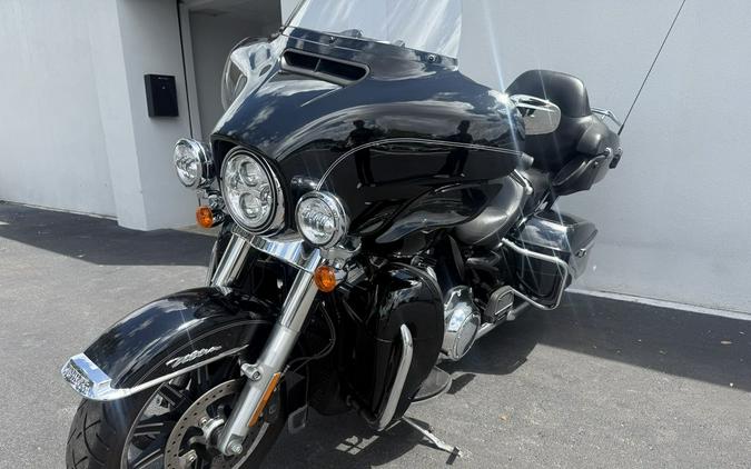 2017 Harley-Davidson® FLHTCU - Electra Glide® Ultra Classic®