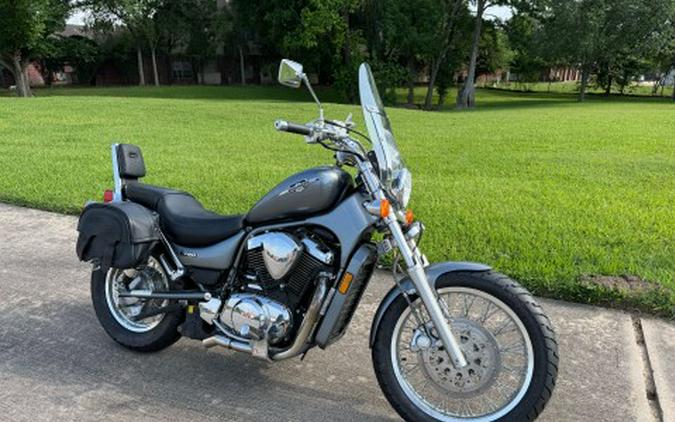 2005 Suzuki Boulevard S50