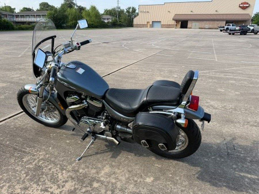 2005 Suzuki Boulevard S50