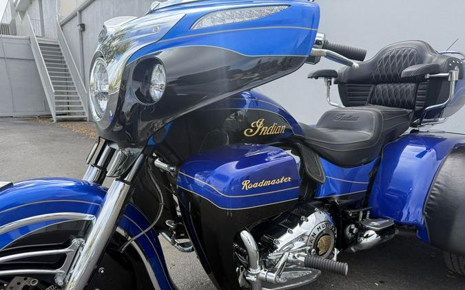 2018 Indian Motorcycle® Roadmaster® Elite ABS Cobalt Candy / Black Crystal w/ 23K Gold Trim