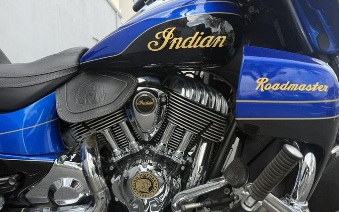2018 Indian Motorcycle® Roadmaster® Elite ABS Cobalt Candy / Black Crystal w/ 23K Gold Trim
