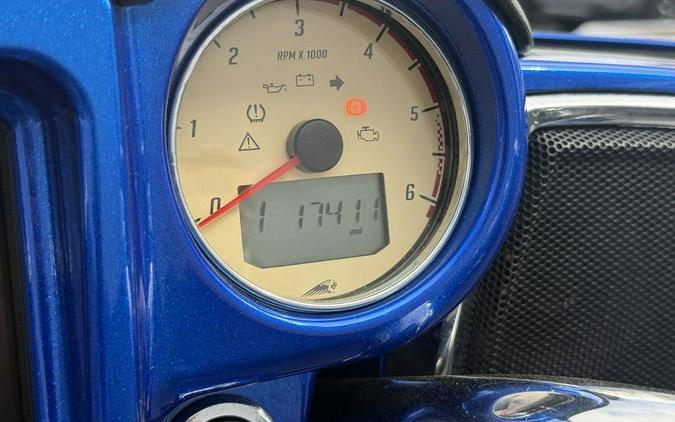 2018 Indian Motorcycle® Roadmaster® Elite ABS Cobalt Candy / Black Crystal w/ 23K Gold Trim