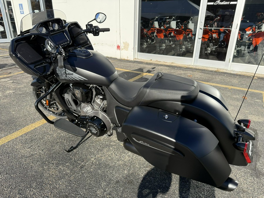 2026 Indian Motorcycle Challenger Dark Horse