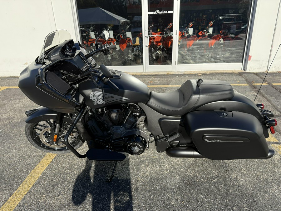 2026 Indian Motorcycle Challenger Dark Horse