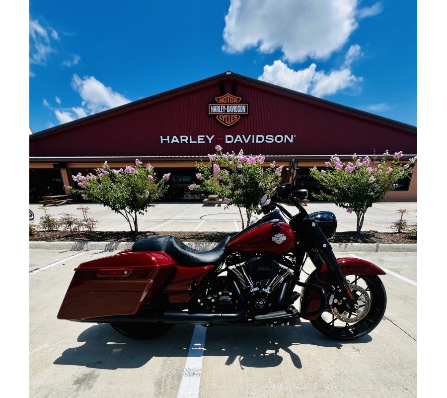 2024 Harley-Davidson Road King Special Red Rock