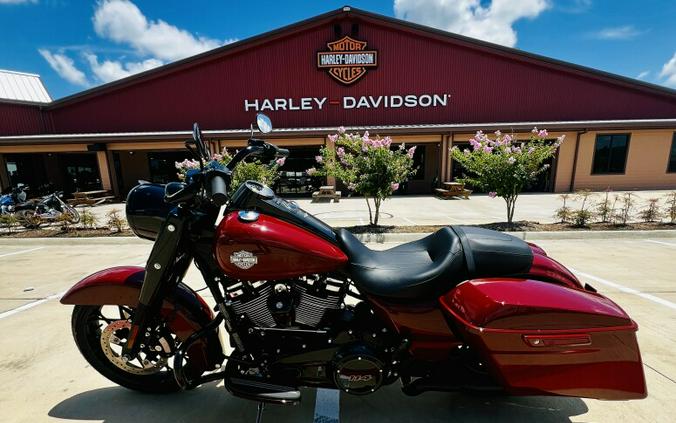 2024 Harley-Davidson Road King Special Red Rock