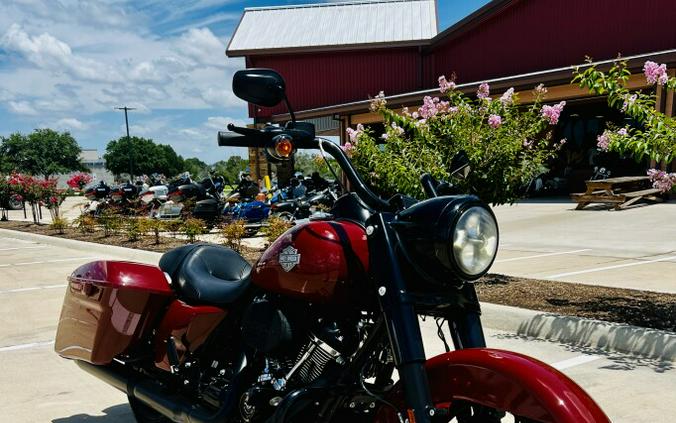 2024 Harley-Davidson Road King Special Red Rock