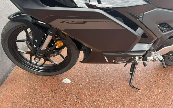 2025 Yamaha YZF-R3