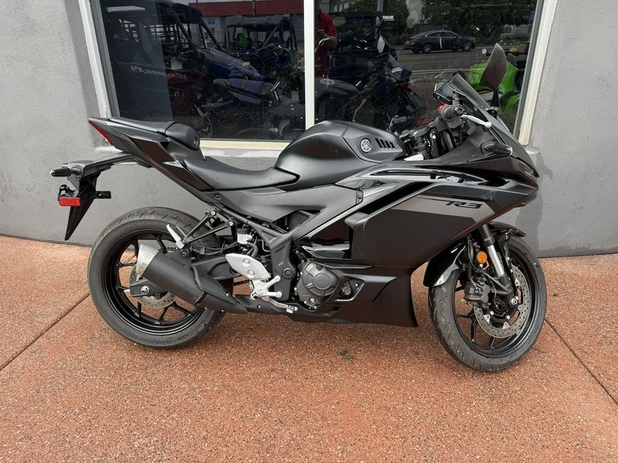 2025 Yamaha YZF-R3