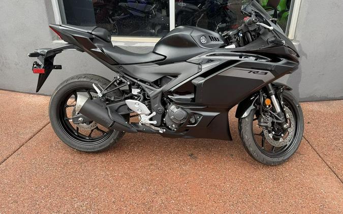 2025 Yamaha YZF-R3