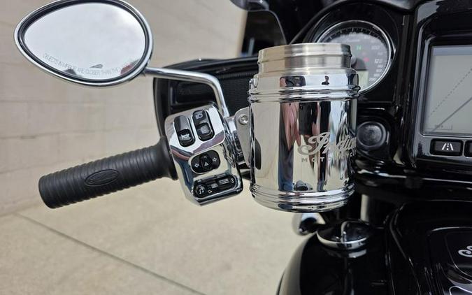 2021 Indian Motorcycle® Chieftain® Limited Thunder Black Pearl