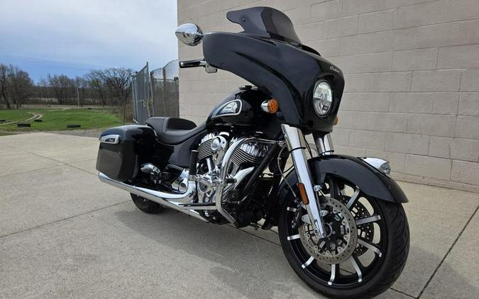 2021 Indian Motorcycle® Chieftain® Limited Thunder Black Pearl