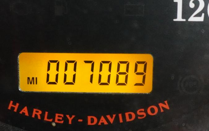 2010 Harley-Davidson Road King Classic