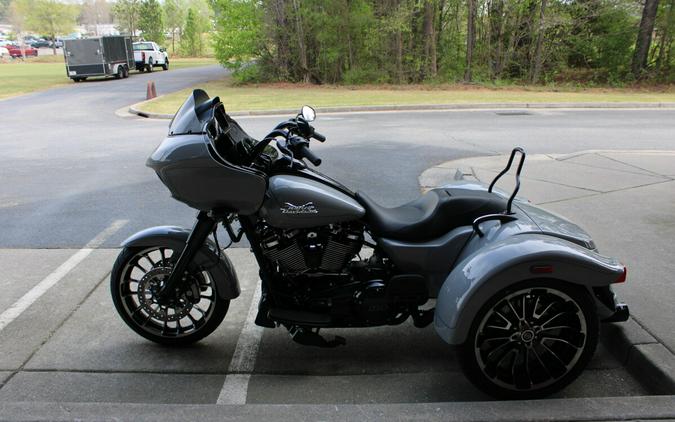 2025 Harley-Davidson® Road Glide® 3 Billiard Gray