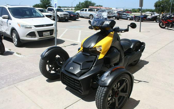 2022 Can-Am 000F1NA00