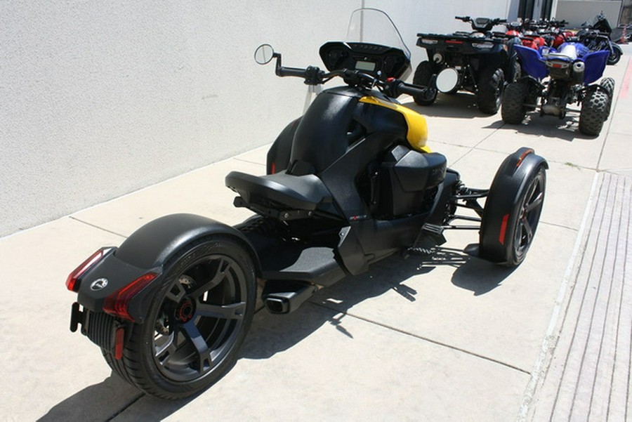 2022 Can-Am 000F1NA00