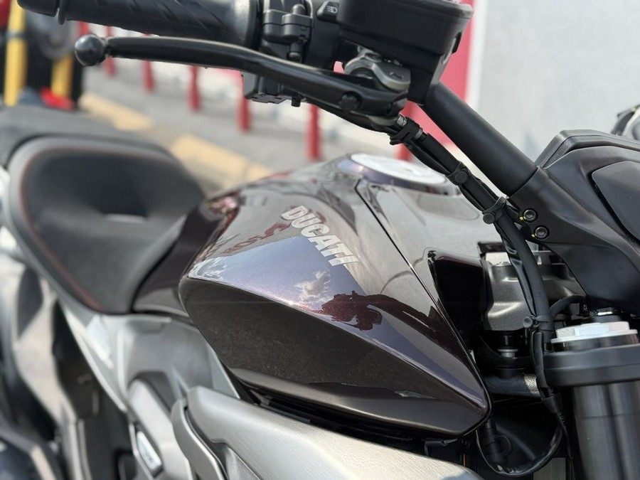 2027 Ducati Xdiavel V4 Black Lava DEMO - 003177
