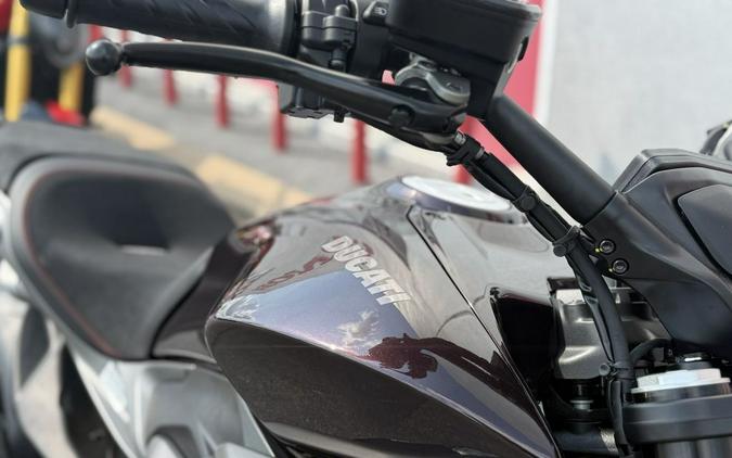 2027 Ducati Xdiavel V4 Black Lava DEMO - 003177