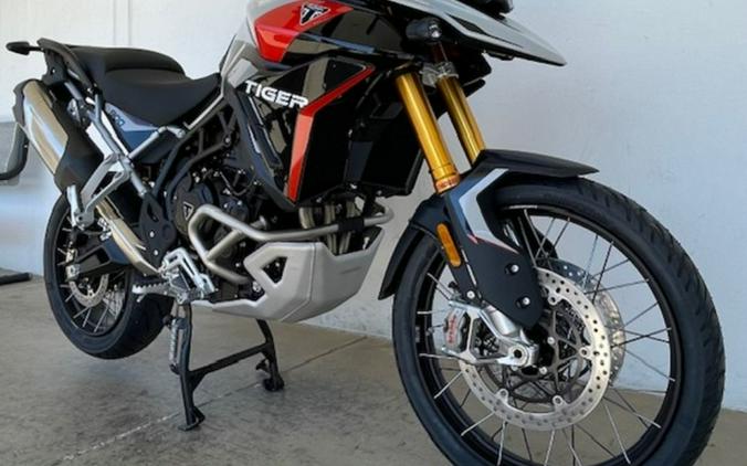 2024 Triumph Tiger 900 Rally Pro Ash Grey / Intense Orange