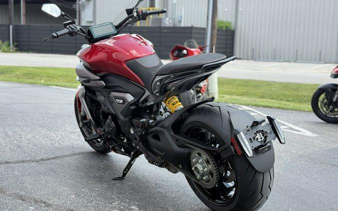 2027 Ducati Xdiavel V4 Burning Red - 003191