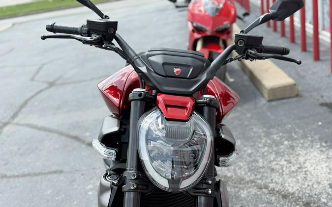 2027 Ducati Xdiavel V4 Burning Red - 003191