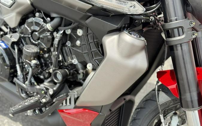 2027 Ducati Xdiavel V4 Burning Red - 003191