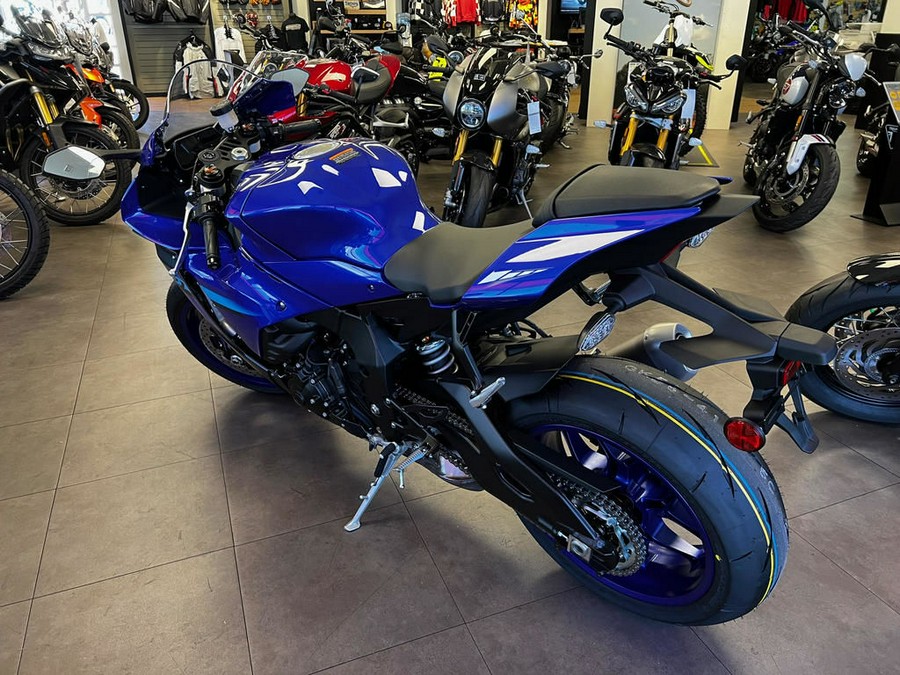 2024 Yamaha YZF-R1