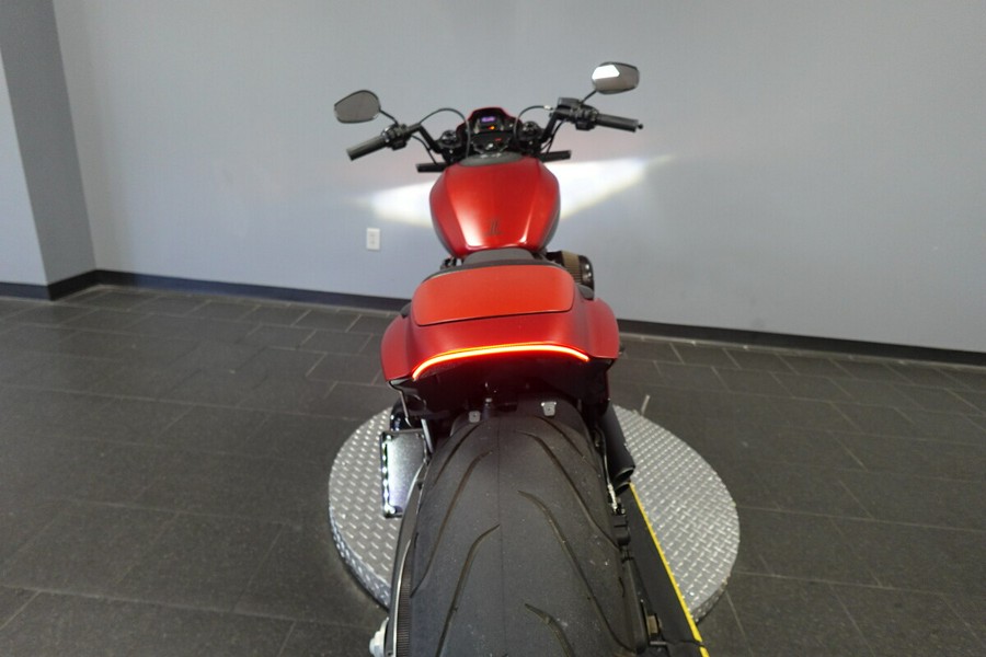 2019 Harley-Davidson FXDR 114