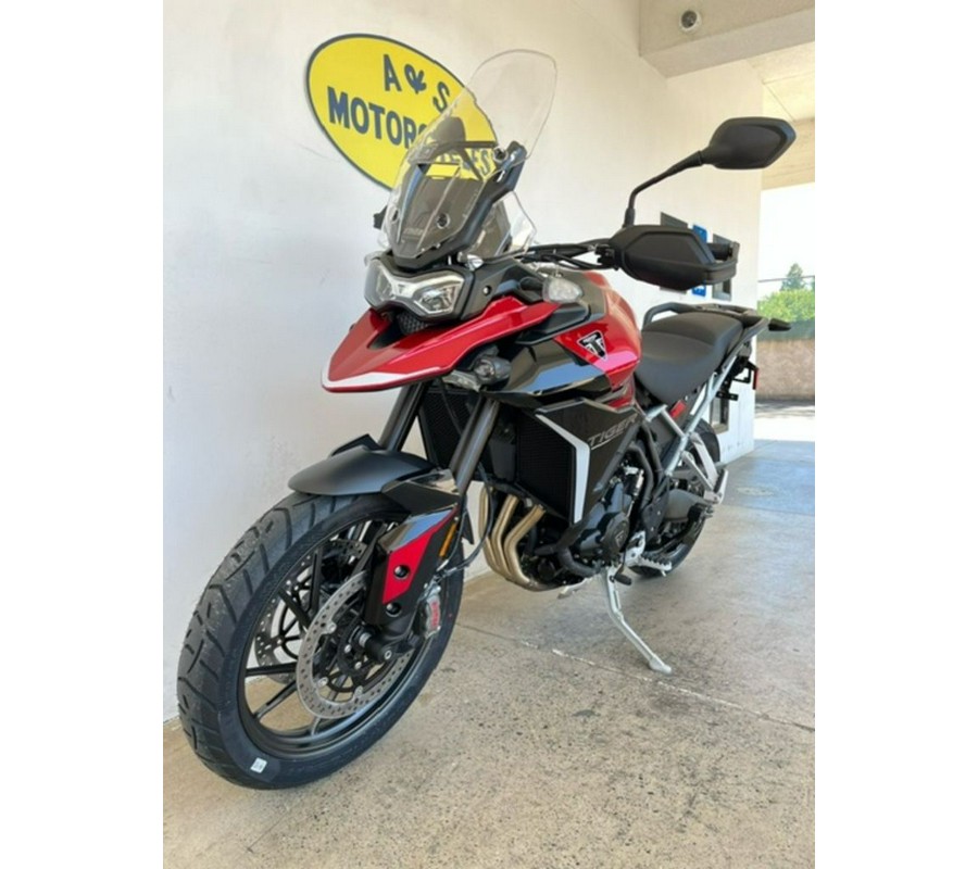 2024 Triumph Tiger 900 GT Pro Carnival Red / Sapphire Black