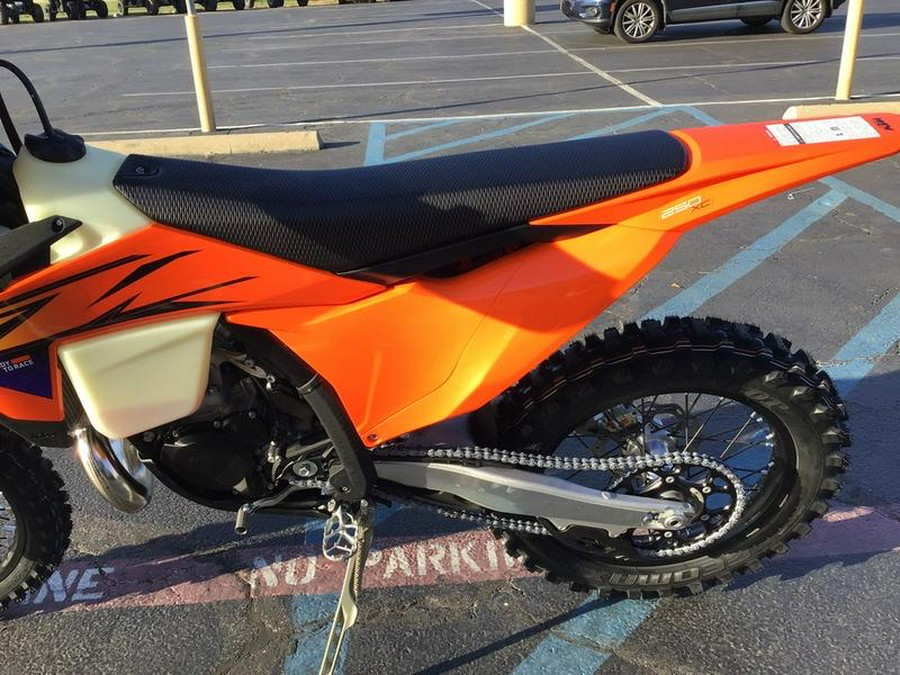 2026 KTM 250 XC