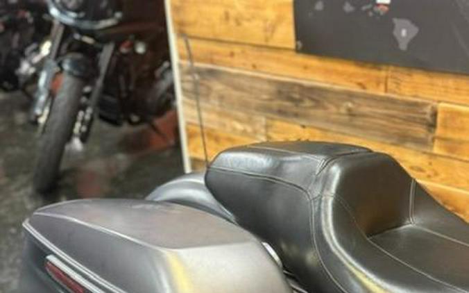 2017 Harley-Davidson® FLHXS - Street Glide® Special