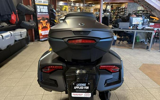 2026 Can-Am® Spyder RT Limited Dark
