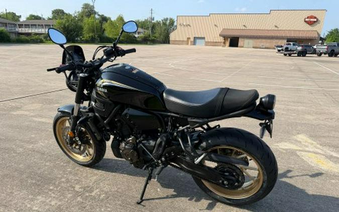 2023 Yamaha XSR700