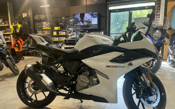 2025 CFMOTO SS 300