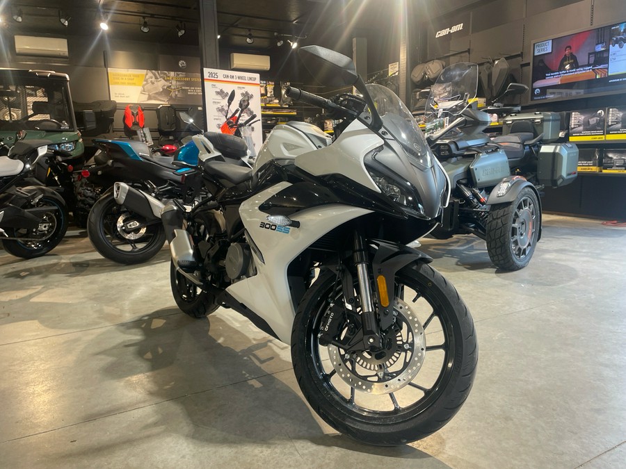 2025 CFMOTO SS 300