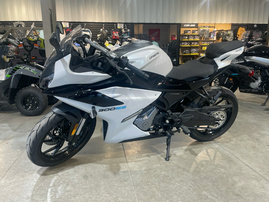 2025 CFMOTO SS 300