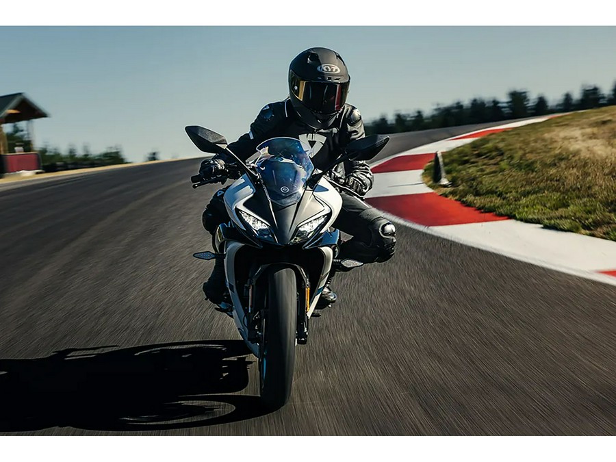 2025 CFMOTO SS 300