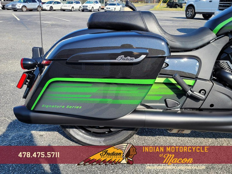 2026 Indian Motorcycle® Chieftain PowerPlus Dark Horse Signature Series Abyss Metallic / Cypher Gr
