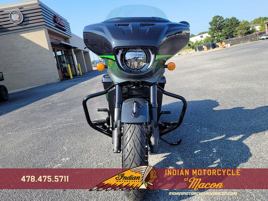 2026 Indian Motorcycle® Chieftain PowerPlus Dark Horse Signature Series Abyss Metallic / Cypher Gr