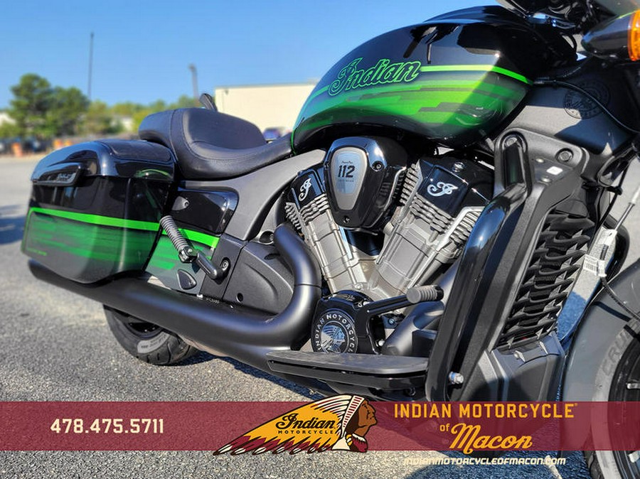 2026 Indian Motorcycle® Chieftain PowerPlus Dark Horse Signature Series Abyss Metallic / Cypher Gr
