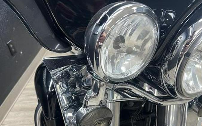 2010 Harley-Davidson® FLHTC - Electra Glide® Classic