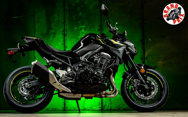 2024 Kawasaki Z900 ABS Metallic Spark Black/Metallic Matte Dark Gray