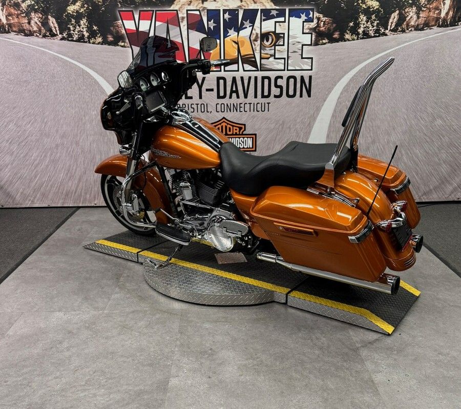 2014 FLHXS Street Glide® Special