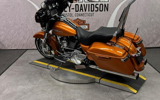2014 FLHXS Street Glide® Special