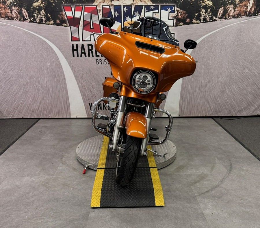 2014 FLHXS Street Glide® Special