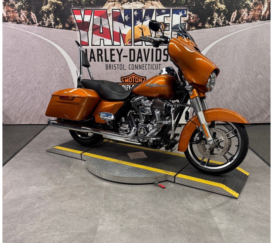 2014 FLHXS Street Glide® Special