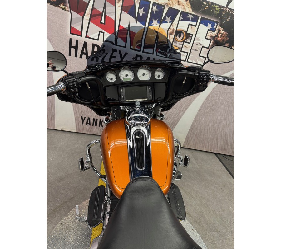 2014 FLHXS Street Glide® Special