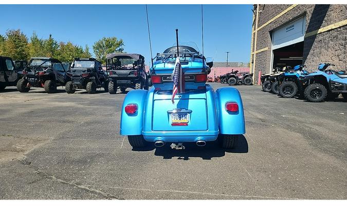 2011 Harley-Davidson® TRIKE TRI GLIDE ULTRA CLASSIC 103" - COOL BLUE PEARL