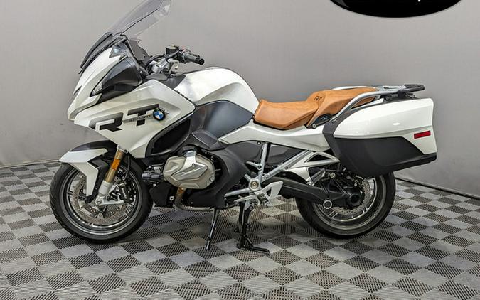 2024 BMW R 1250 RT Alpine White 3